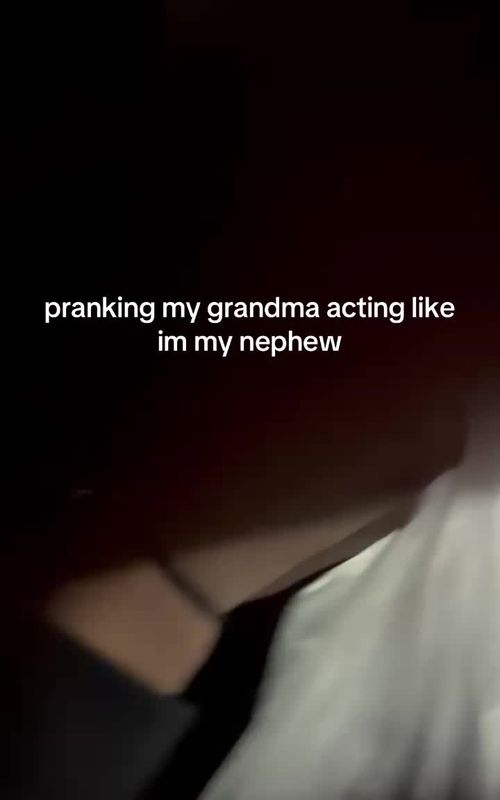 mind u he can’t even talk 😭😭😭😭😭😭😭😭 #fyp #funny #prank