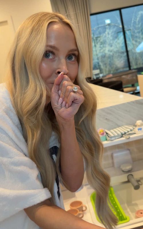 Her sour face! 😂😅 backstory ::: Sutton is 6 months old, and our pediatrician said it was ok to start introducing purées! So Kay and I thought we’d start with avocados. We remember Ellie loving them, and so we thought it would be a safe first food to get her used to eating. Kay cut up the avocado and it was a perfect consistency. She mashed Sutton’s and sliced Ellie’s, and we gave it to them to eat. Ellie immediately started eating hers, but Sutton was unsure. She felt it first, then we gave her a bite. ❤️ She was so confused. She made the cutest face and was so patient with the food. We will have to try a few more times to see if she’s if she truly likes it or not, and if she’s allergic or not. I am so excited for this journey, because watching her try foods for the first time is so cute! ❤️🥹 #kayandtayofficial #couples #relationships 