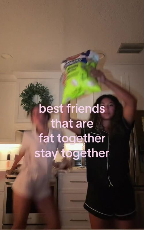 #fyp #bestfriend #eating #food #dance 