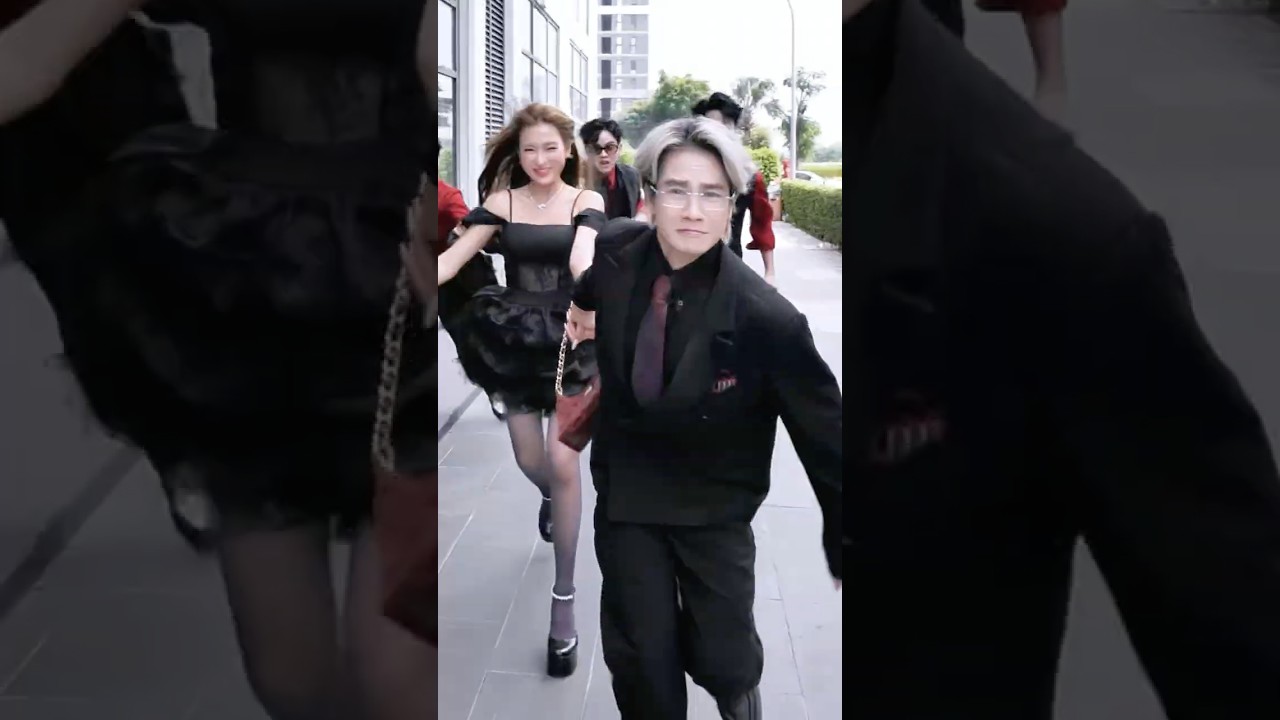 Running away is the best strategy 😆#taihoa #shorts #funny