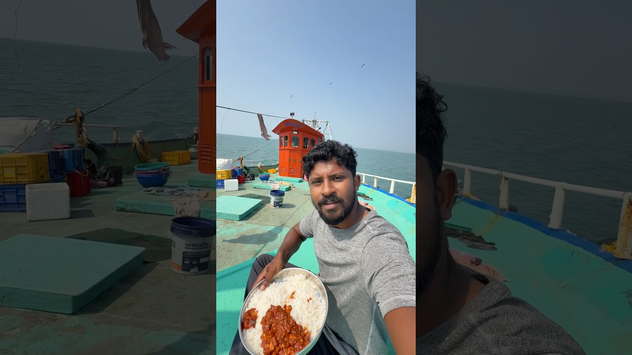 Wow!!!Yummy 'Cuttle Fish Roast'🔥In Fishing Boat#seafishing #kadalmakrii #cuttlefish #roast #shorts