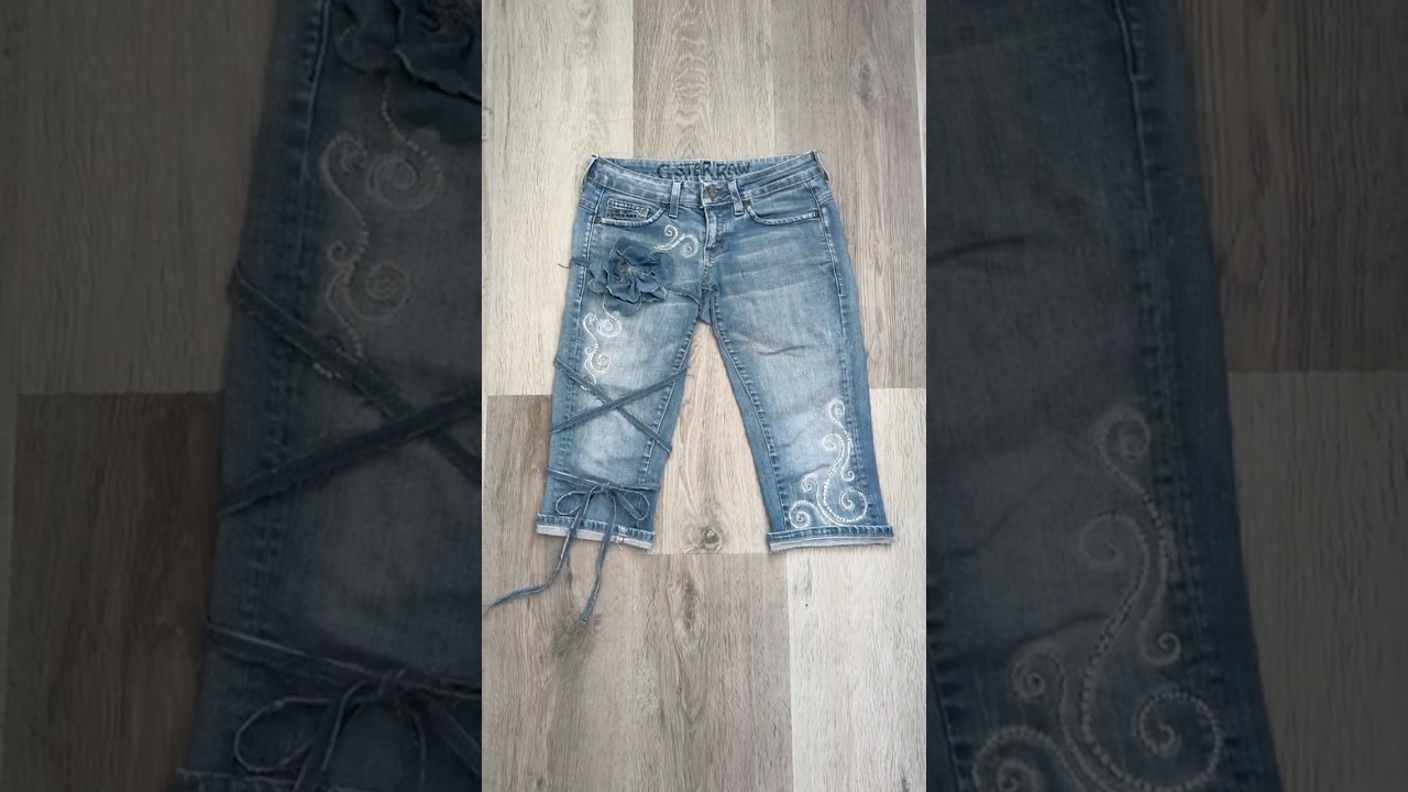 Upcycle jeans into 2000s capris tutorial #sewing #upcycledfashion #thriftflip #upcycling sewing idea